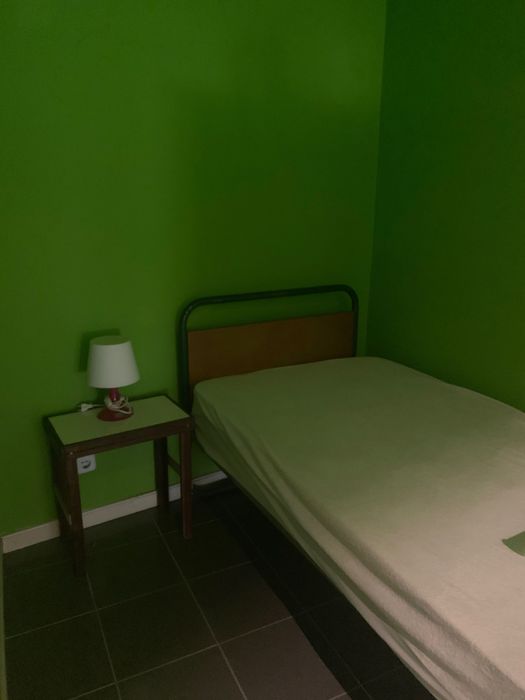 Aluga se T1+1 no centro histórico de Santa Comba Dao