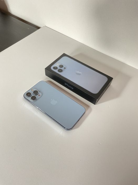 iPhone 13 Pro Max Azul — Excelente Estado