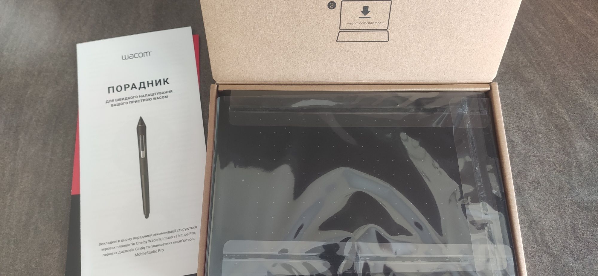 Графічний планшет One by Wacom Small (CTL-472-N)