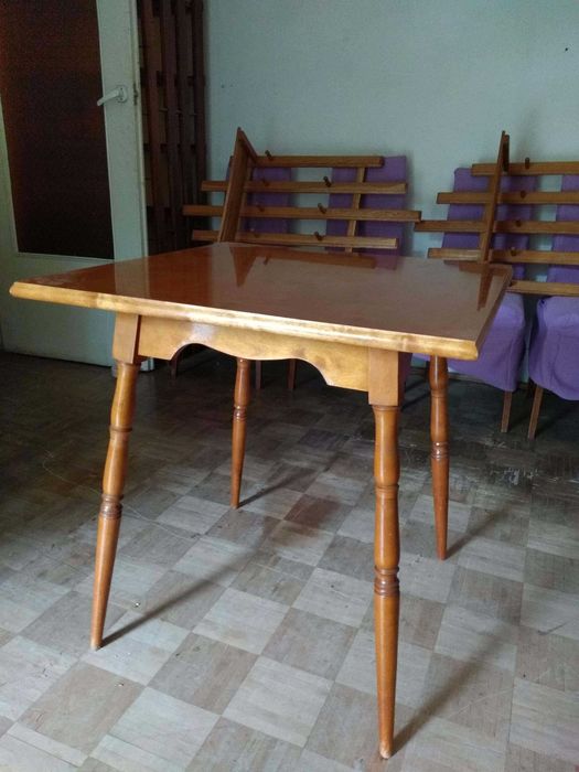 Stary stół vintage wysoki połysk