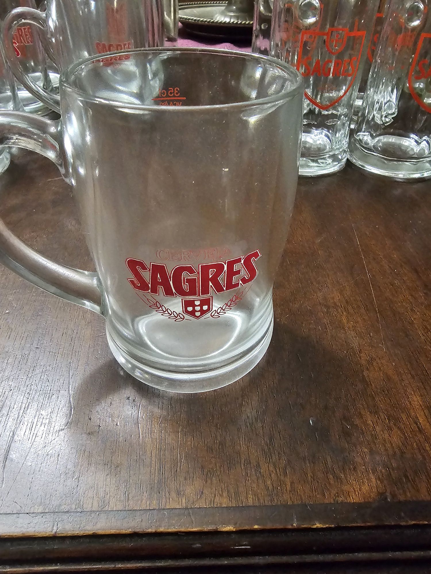 Vendo Canecas sagres