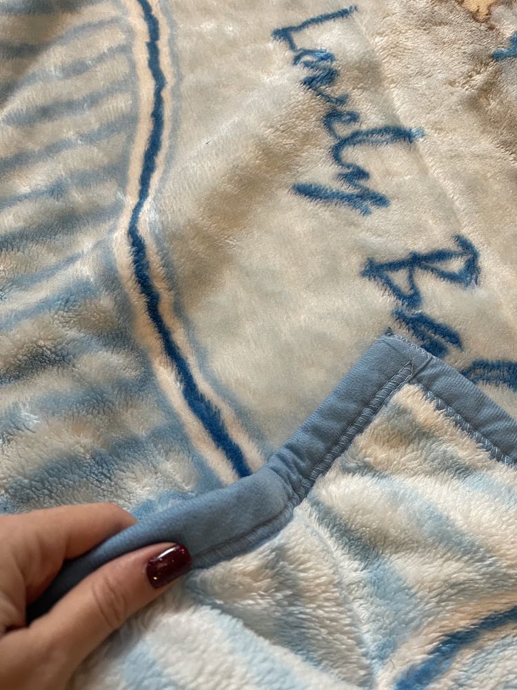 Продам голубое детское одеяло