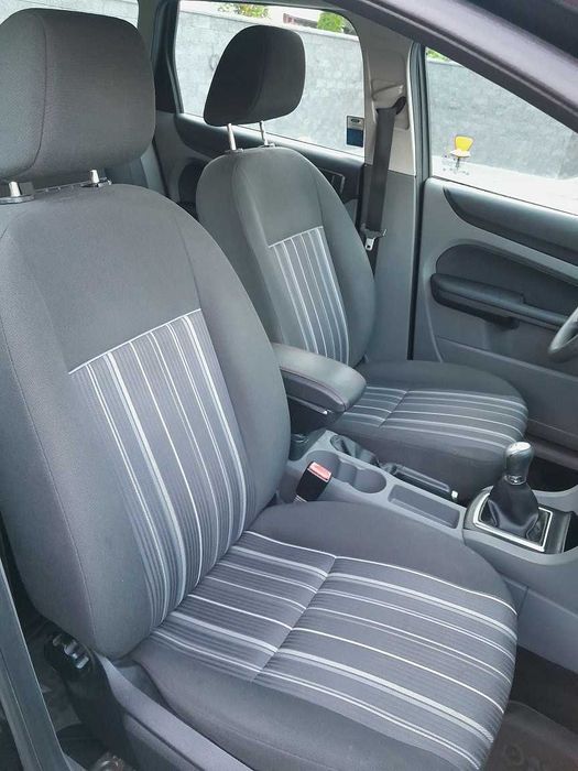 Ford Focus Lift  1,6 benzyna