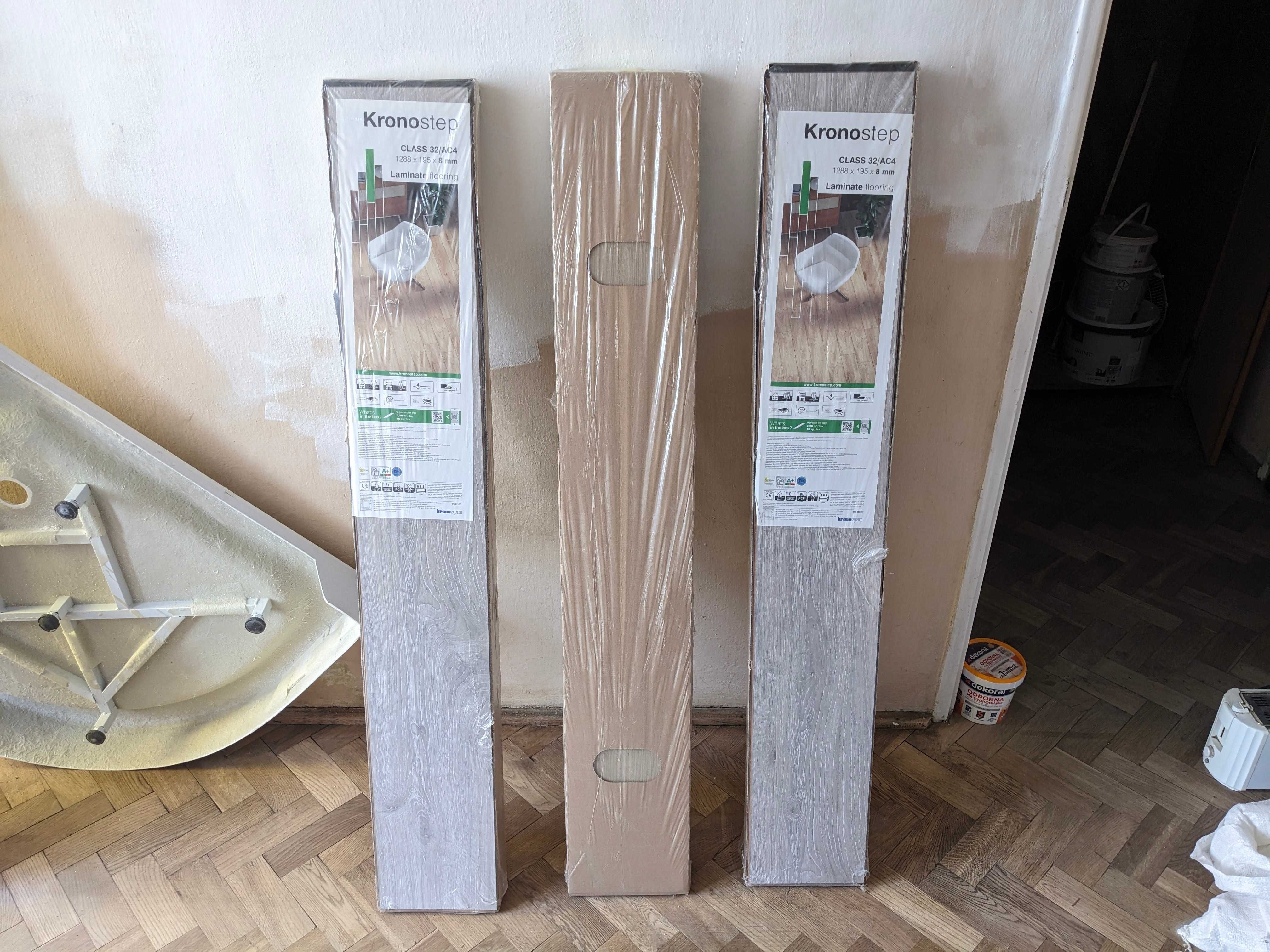 Panele podłogowe laminowane Kronospan Dąb Brandon AC4 szary