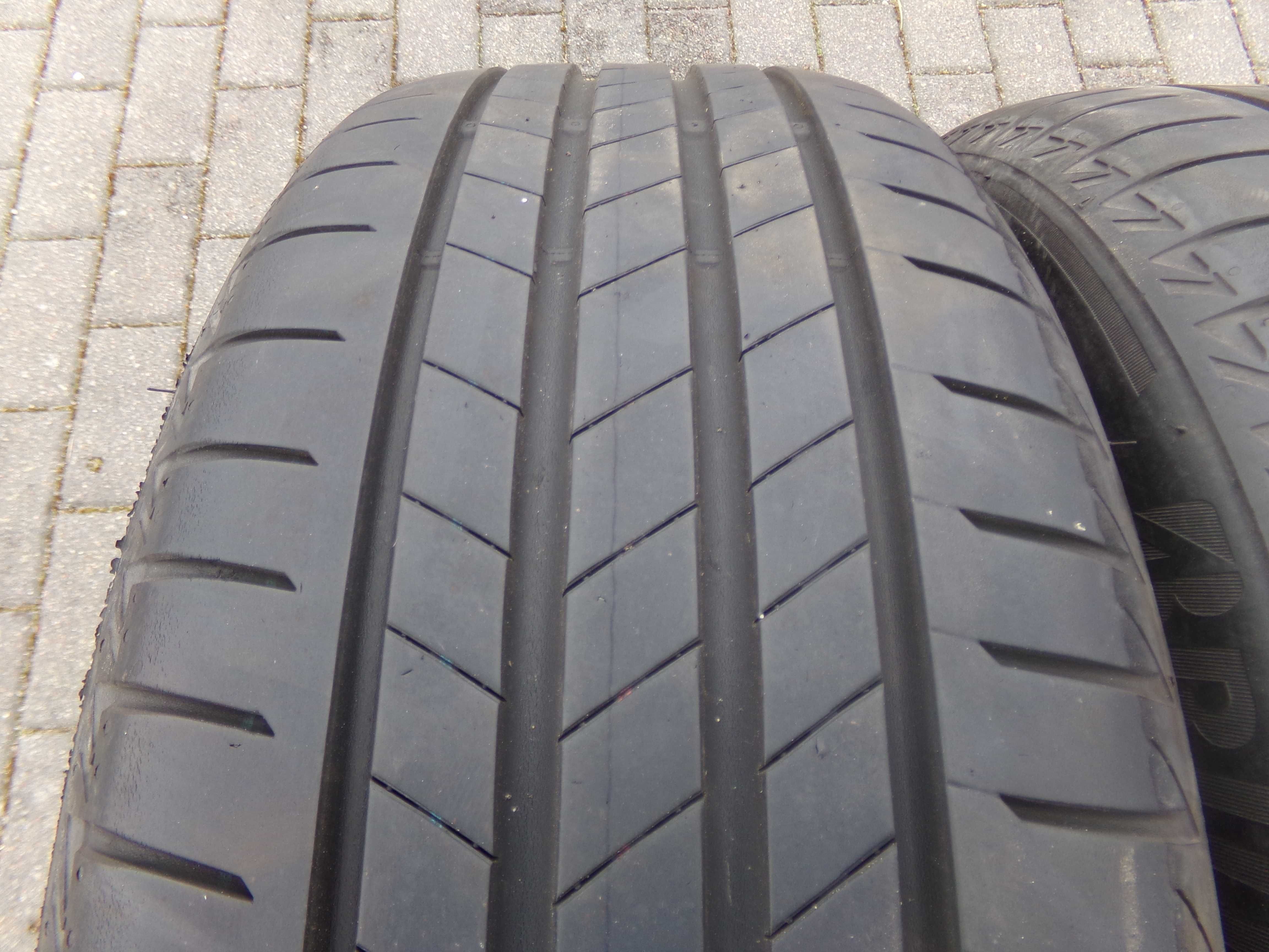 205/55/17  - 6,5mm   -  BRIDGESTONE  -  2szt -  Tanio