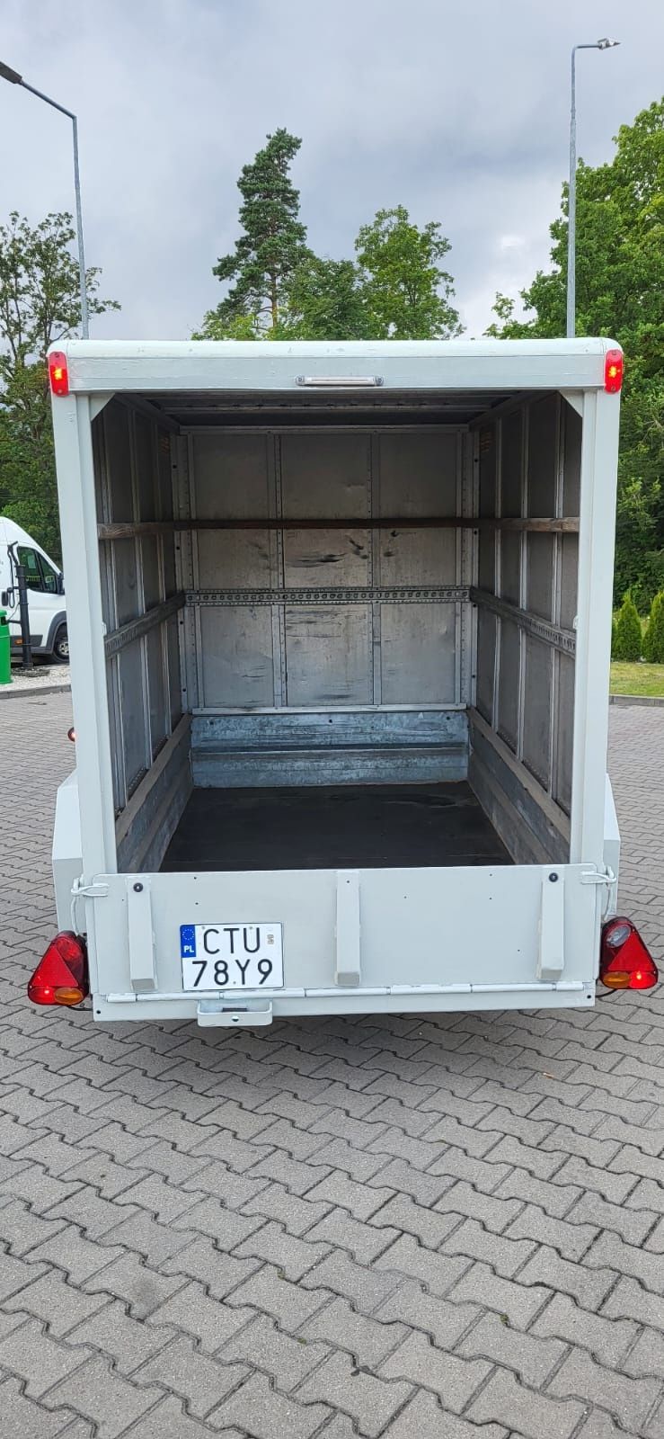 !!!  JEDYNA  !!!  Przyczepa  " koffer" kontener  z hydraulika