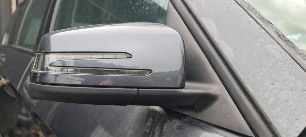 Lusterko Prawe Mercedes GLK X204 9 PIN Europa Lack. C755