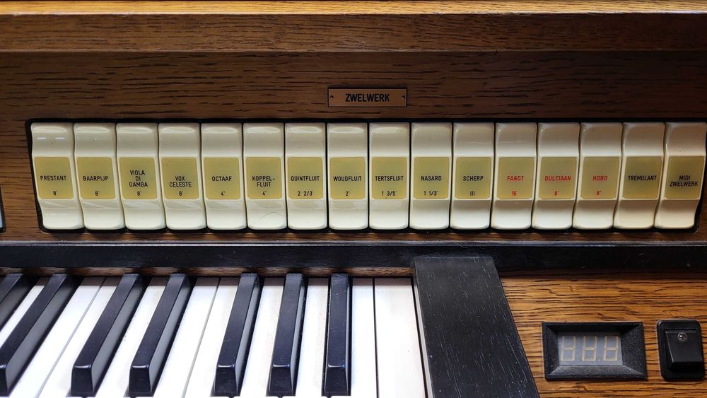 Organy kościelne  Johannus op. 25