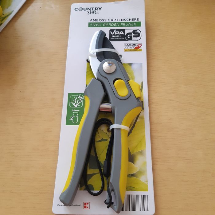 Сікатор, садові ножиці