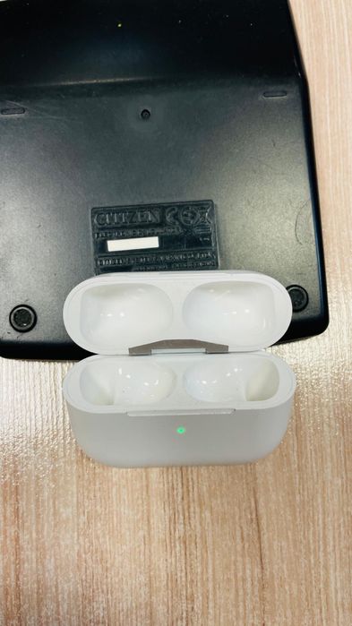 Etui ladujace Apple AIRPODS PRO 2