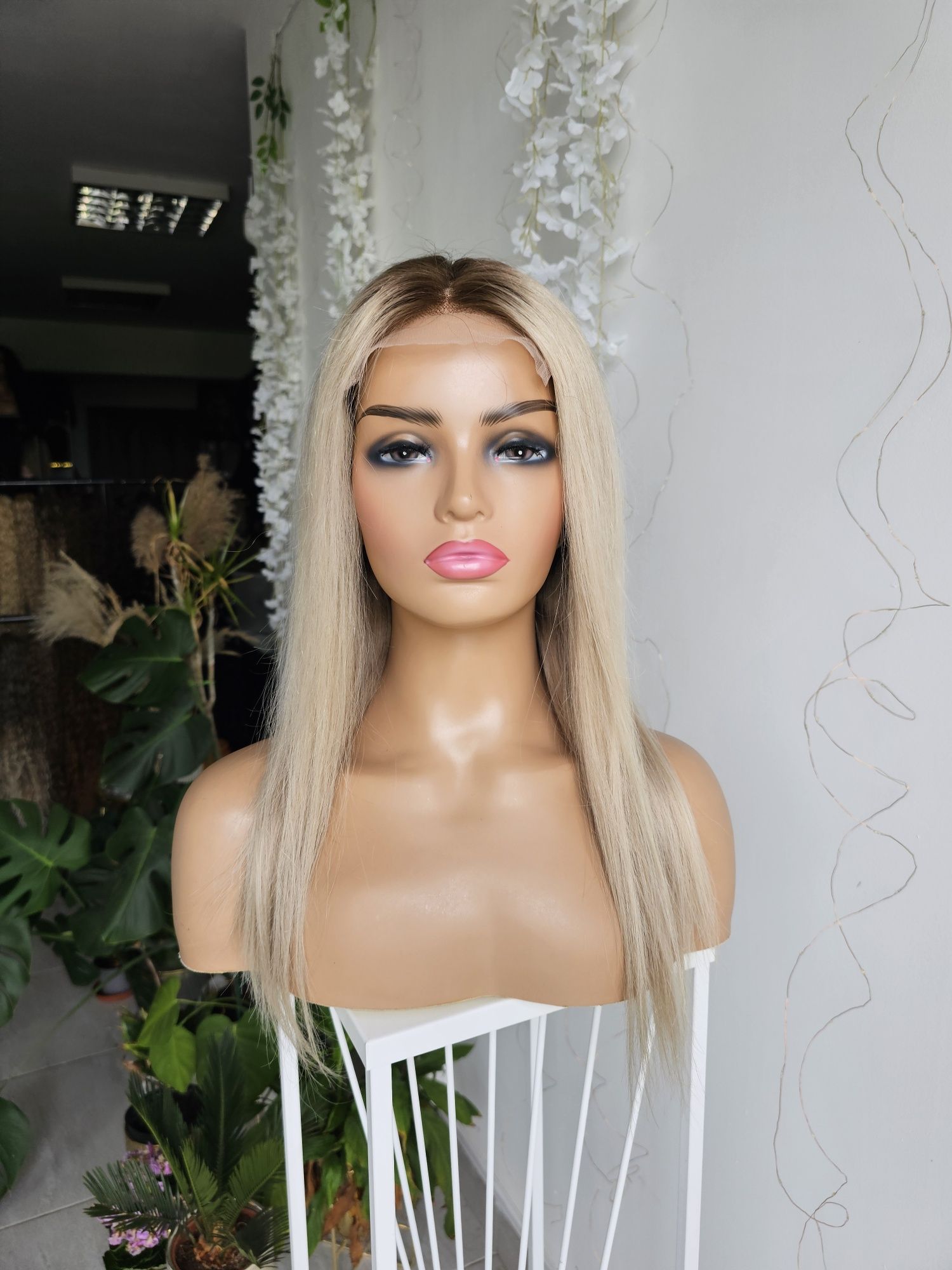 Peruka z włosów naturalnych jasny blond z odrostem Gabi 55 cm premium