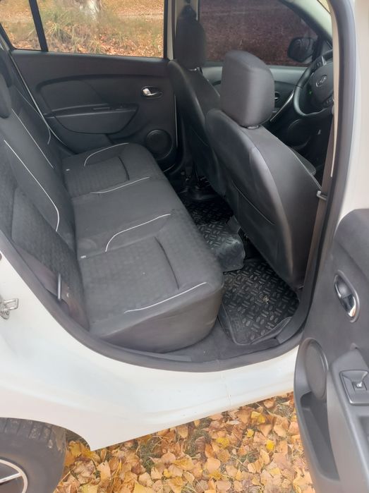 Продам Рено логан 2