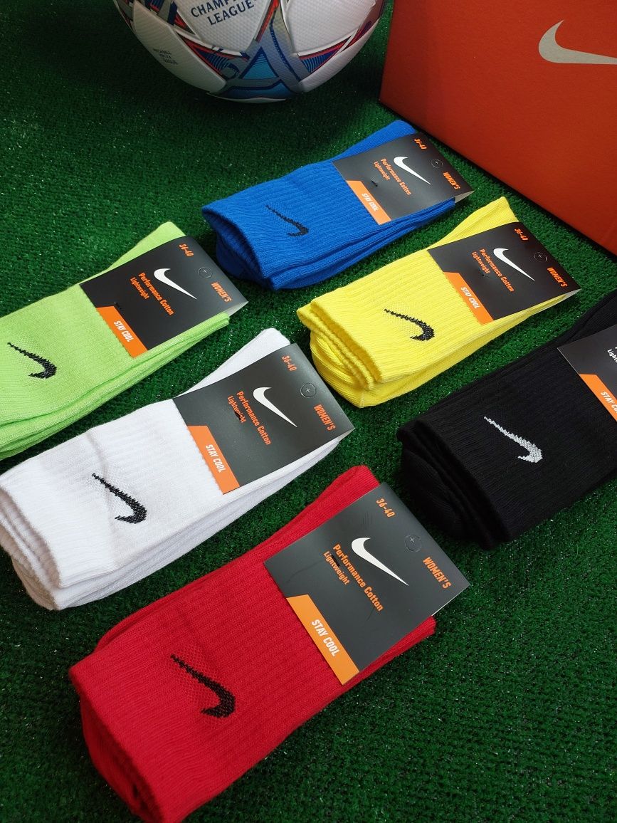 Skarpety Nike długie białe czarne kolorowe 20 par