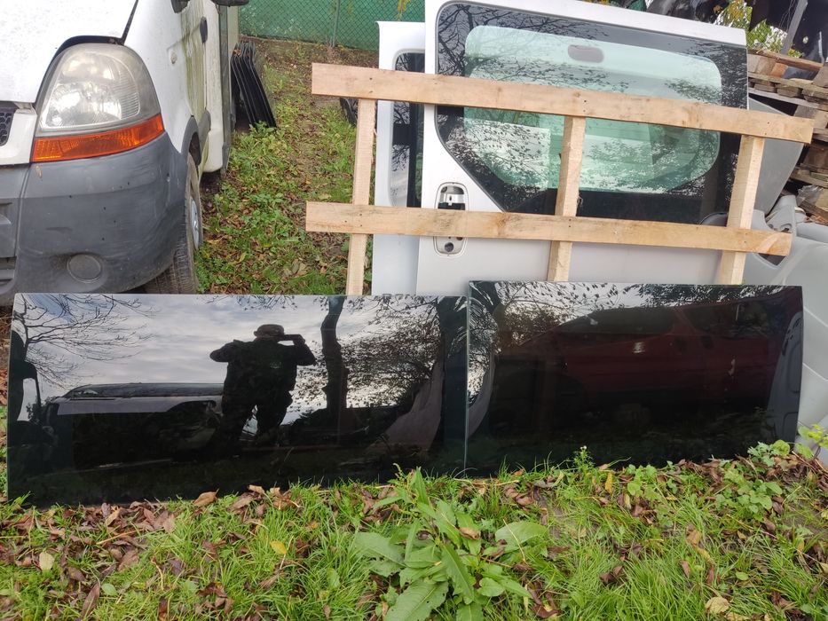 Szyby boczne vivaro Trafic primastar