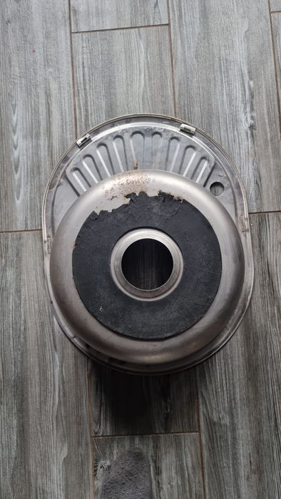 Продам нержавіючу мийку на кухню.