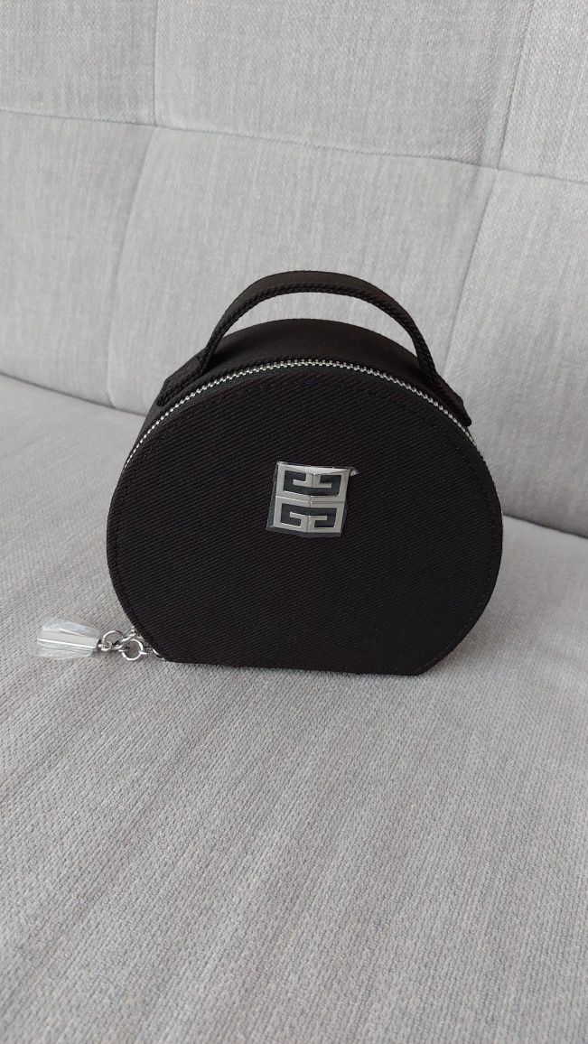 Kosmetyczka Givenchy