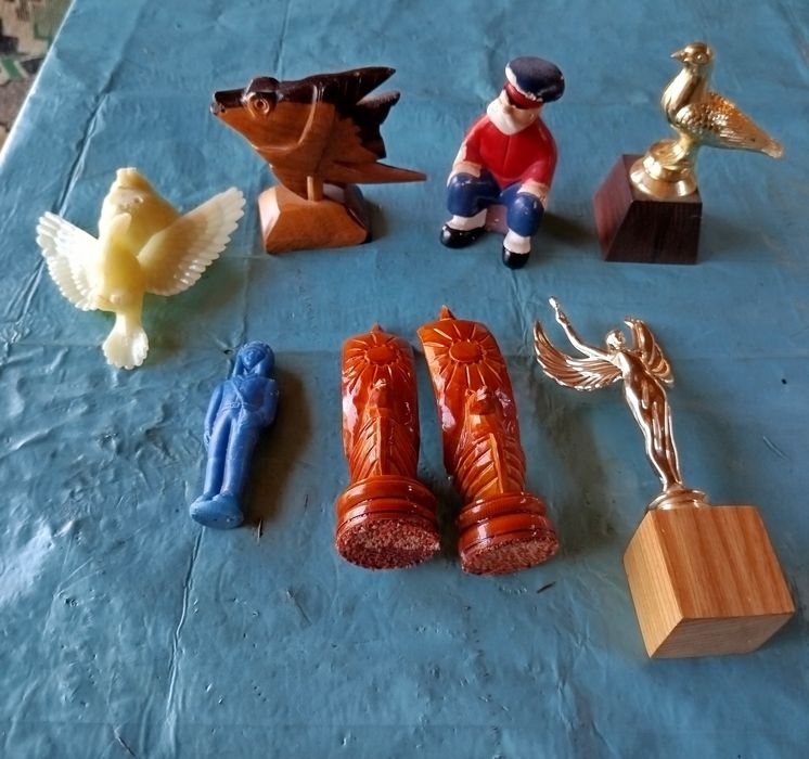 Продам Фигурки разные цена за все