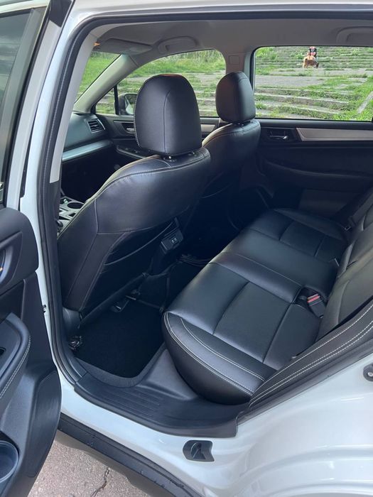 Срочно!Subaru Outback V(FL)2.5AT.AWD