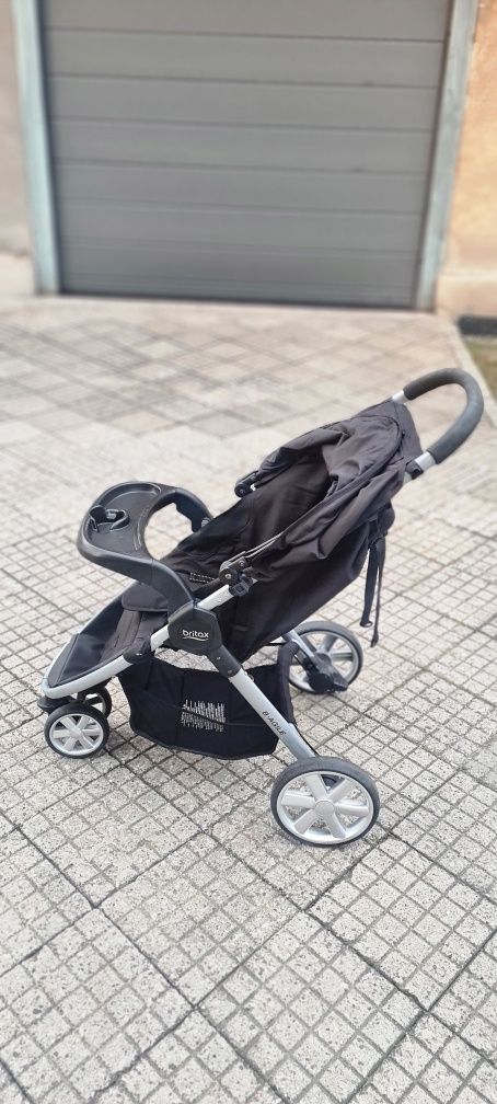 Sprzedam wózek spacerowy britax