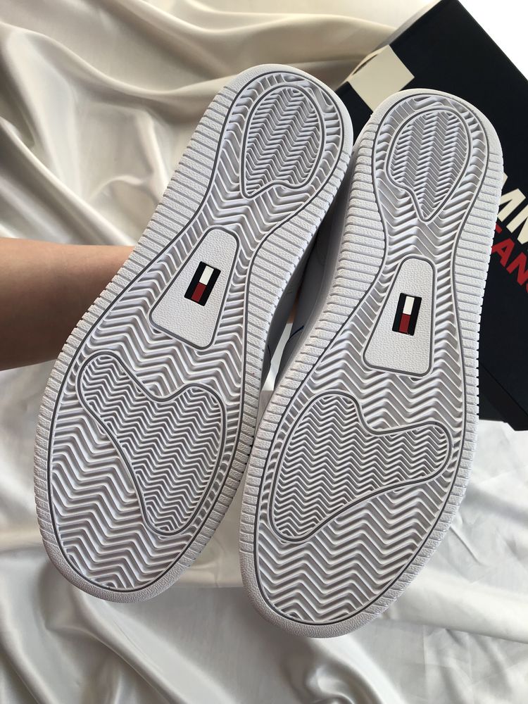 Tommy Hilfiger buty męskie sneakersy r. 43 oryginalne nowe z metką