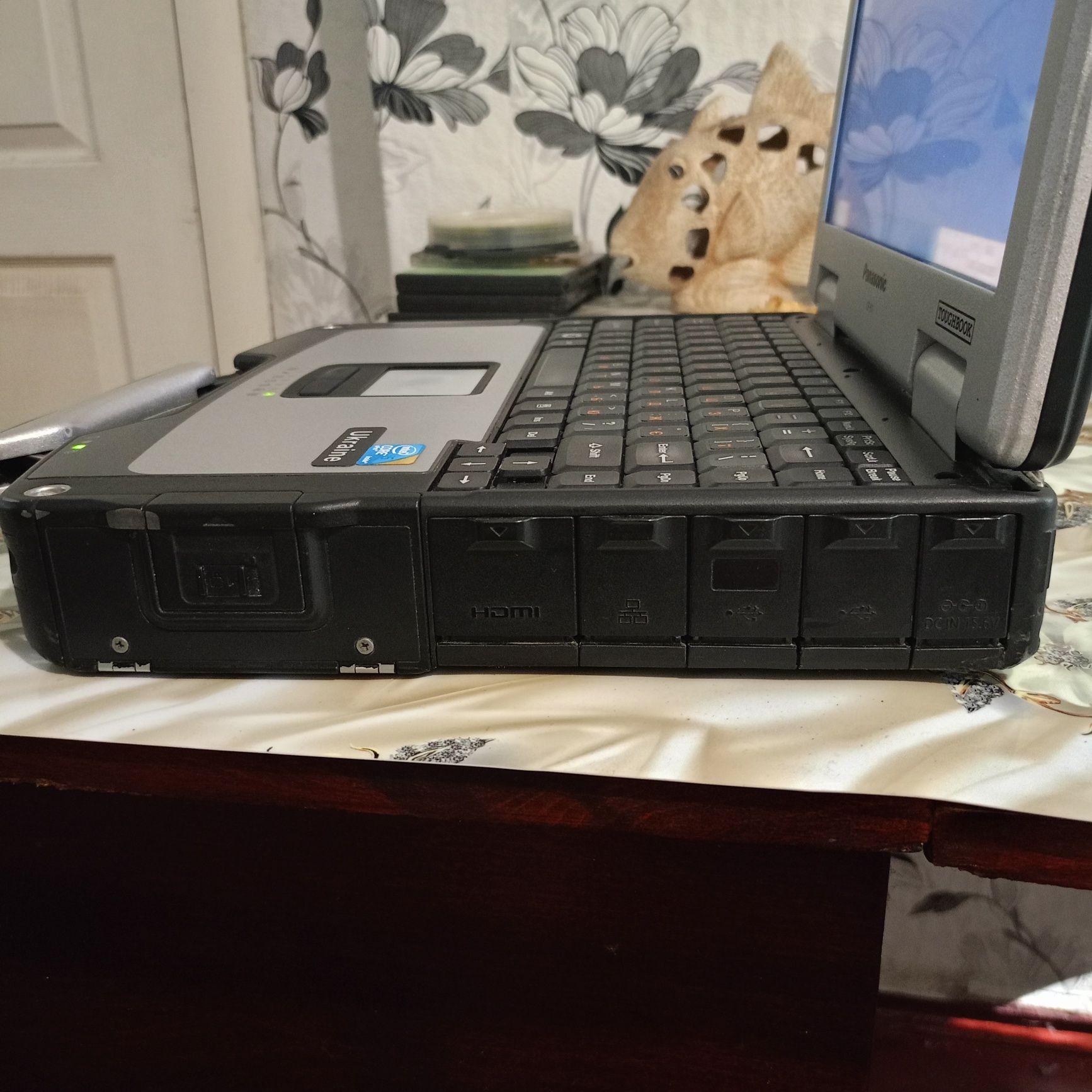 Ноутбук панасоник CF31 процесор i5  m520  2.40ghz  Ram 8 gb виндовс 10