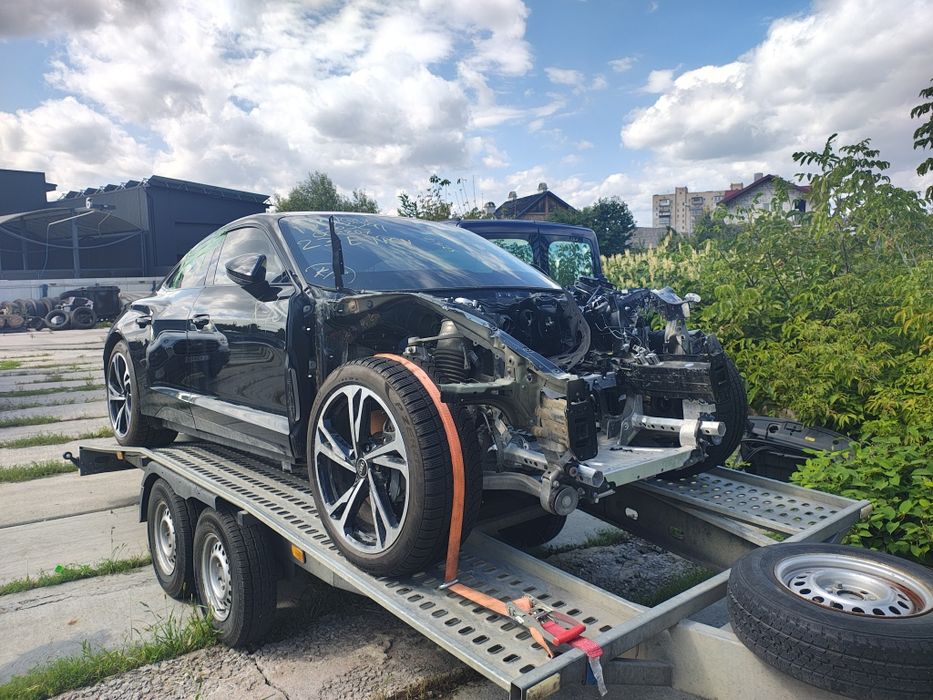 Audi e-tron GT розборка маємо два авто