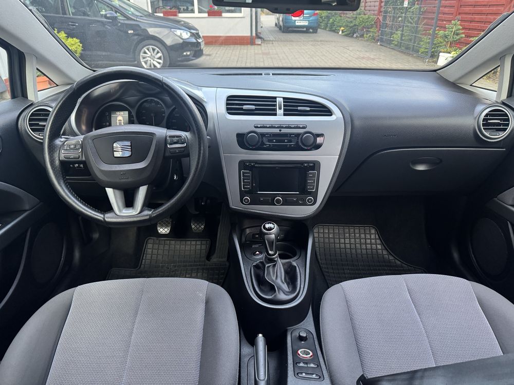 Seat Leon 1.4 125 KM sprowadzony 2012 zarejestrowany klimatronic navi