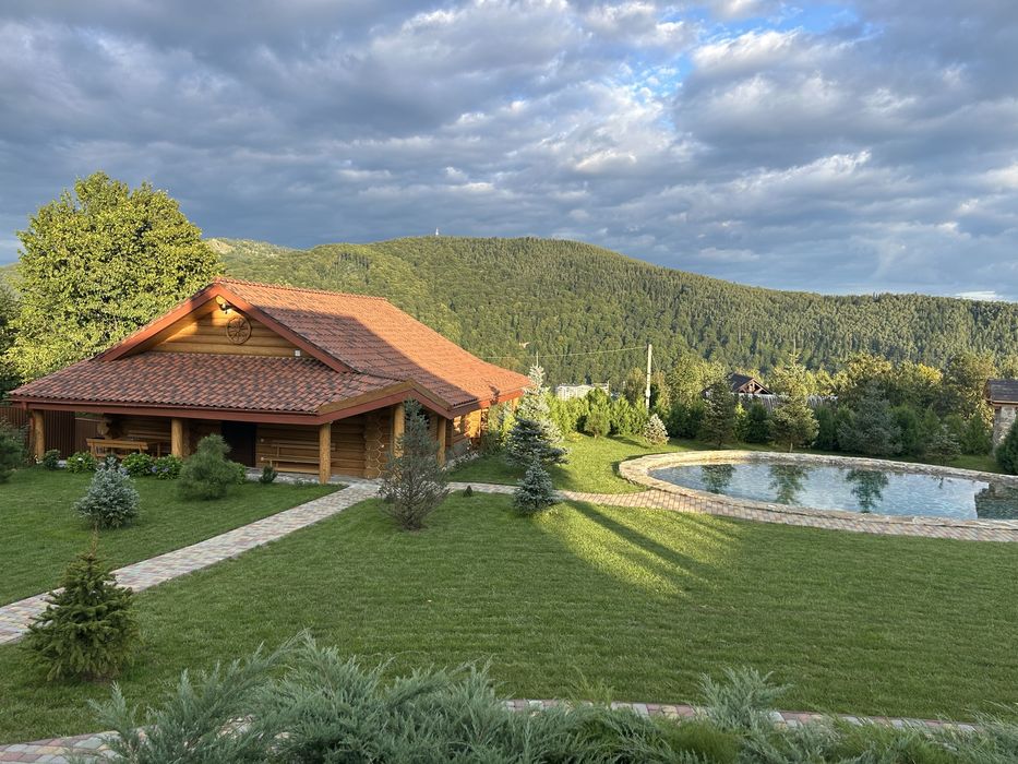 Котедж на 2-4 людини  з індивідуальним басейном  Карпати  Яремче