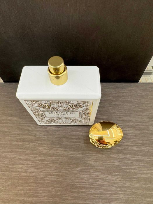 French Avenue Essence de Blanc (LER DESCRIÇÃO)