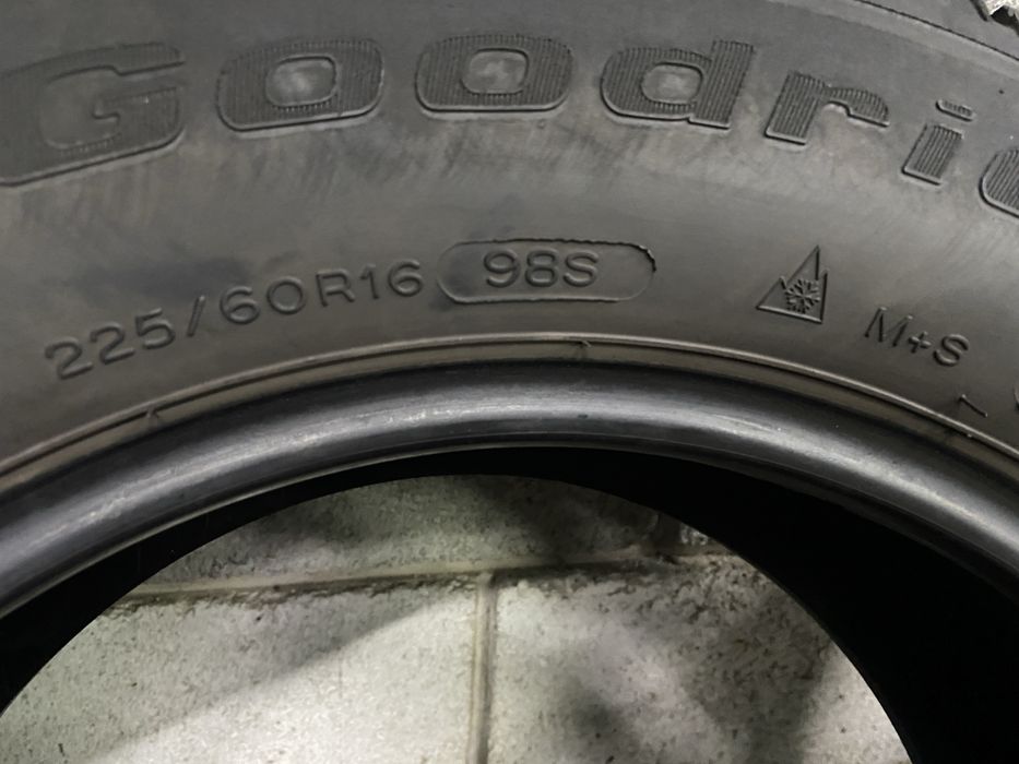 Зимові шини 225/60 R16 (98S) BF Goodrich