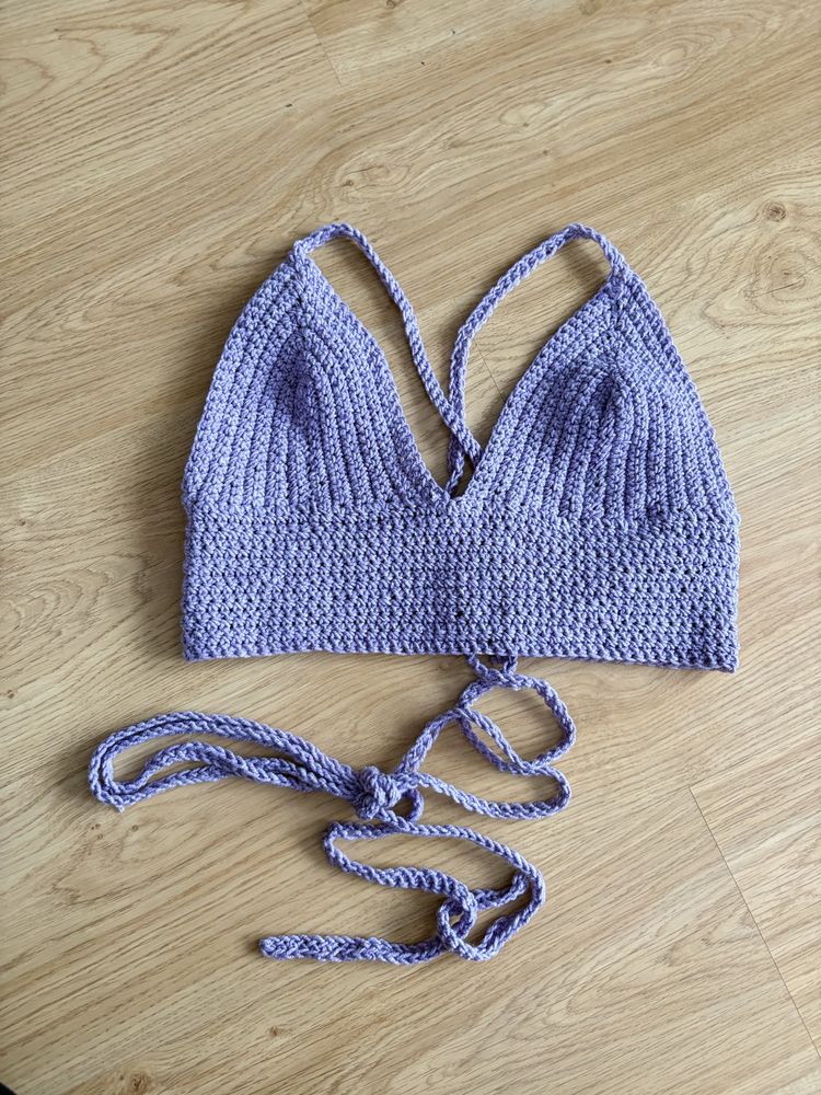Fioletowy top crochet crop na szydełku szydełkowy pleciony na plażę