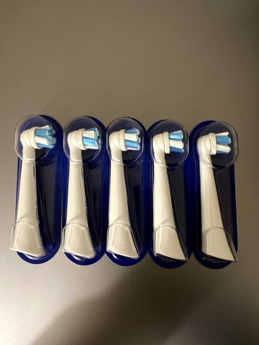 5 Recargas IO para escova Oral B, novas e seladas.