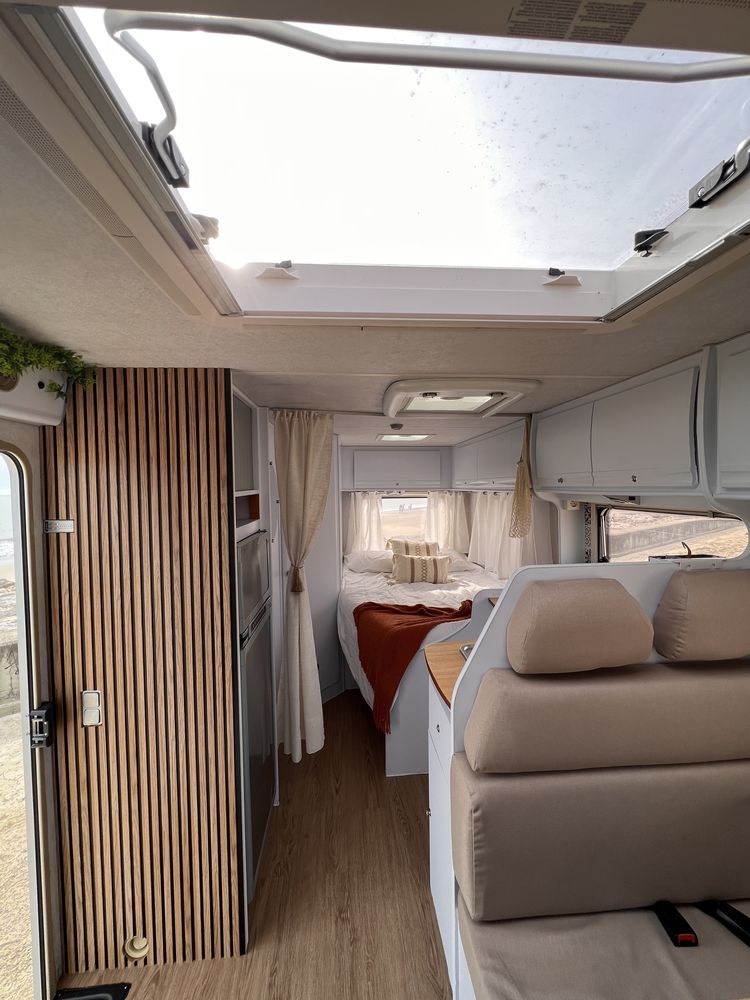 Aluguer Autocaravana Fiat ducato 4 pessoas Espaçosa