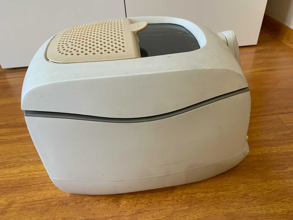 Frytkownica olejowa Philips.