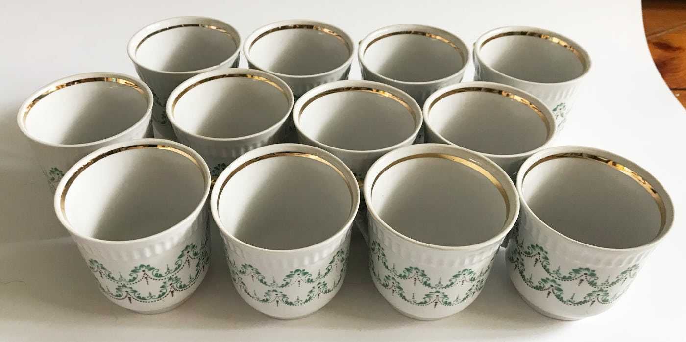 12 Ceramicznych Filiżanek Na Czaj i Herbatę lata 70-te, XX wiek. ZSRR