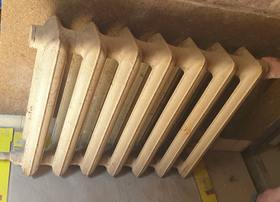 Батарея, радиатор, чугунная , чугун