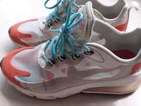 Damskie buty sportowe Nike 39