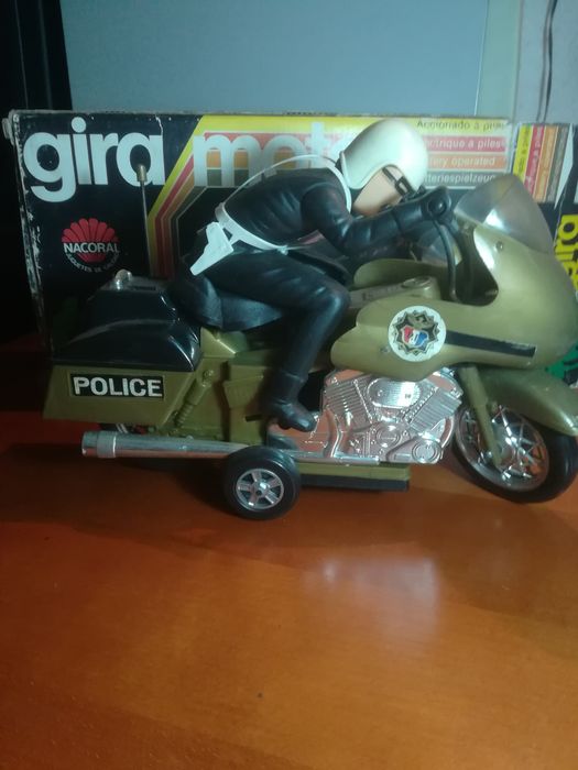 Mota de plástico e metal coleção