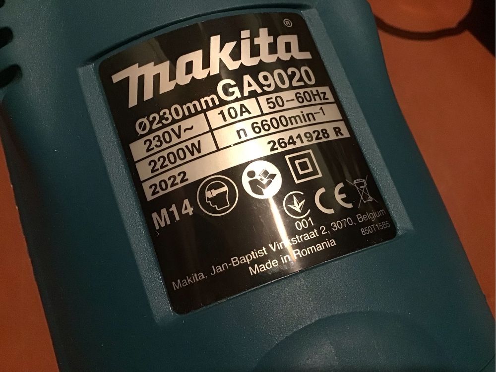 Болгарка (кутова шліфмашина) Makita GA9020 оригінал 100%