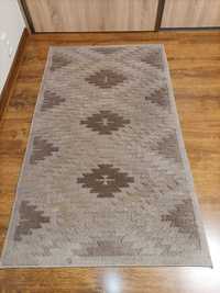 Dywan, dywanik, wykładzina dywanowa
