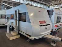 Wynajem 2025 LMC Style 490K 6os 3 piętrowe łóżka przyczepa DMC 1360 kg