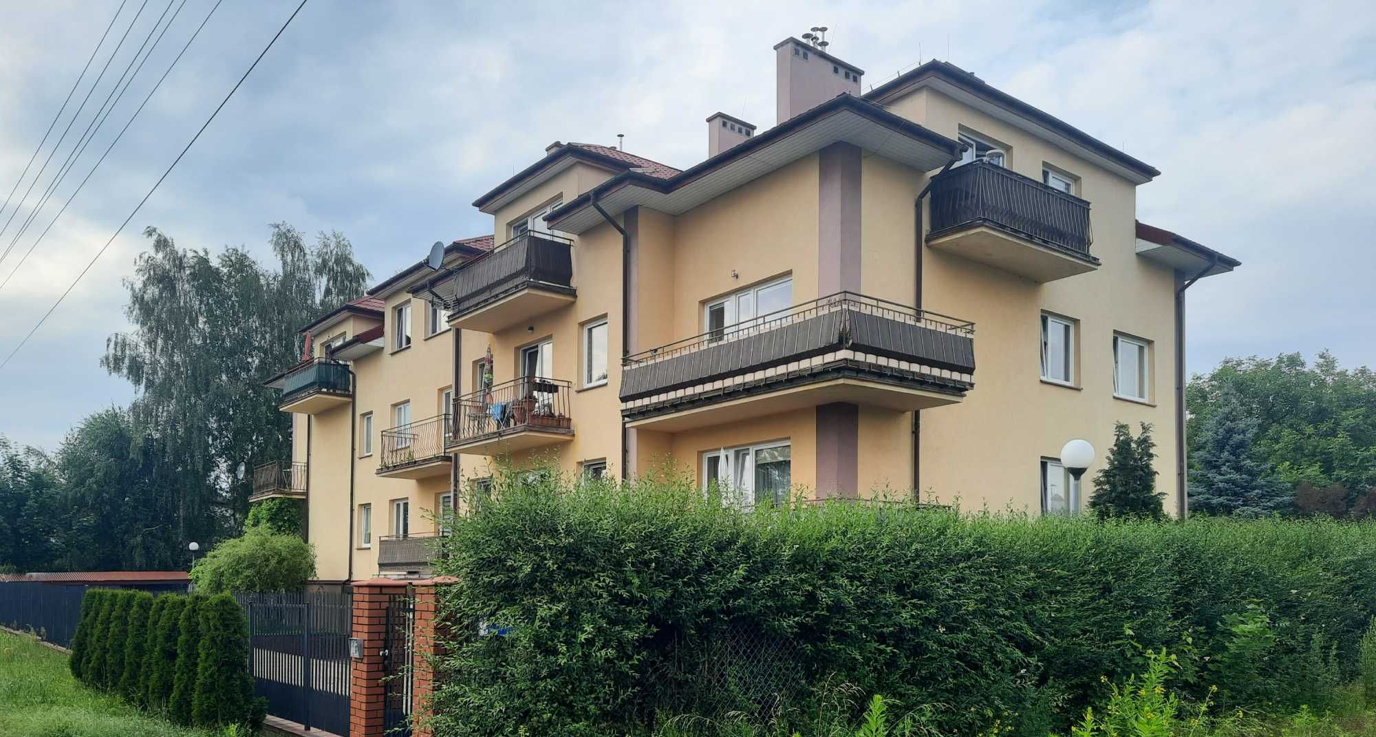 Mieszkanie dostępne od  września.