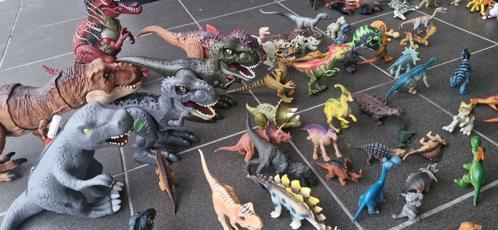 Brinquedos dinossauros