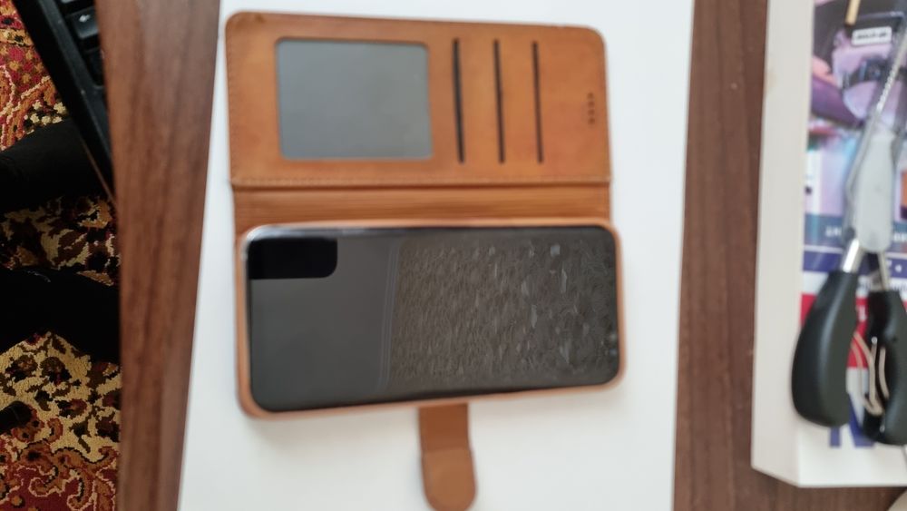 Мобильний на запчастиниSAMSUNG S8+