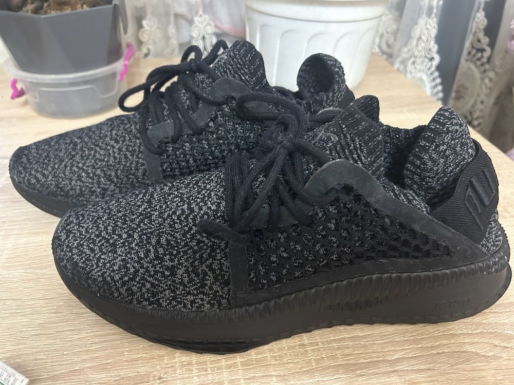 Кросовки фирмы Puma 44р