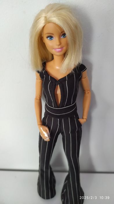 Ubrania dla lalek Barbie
