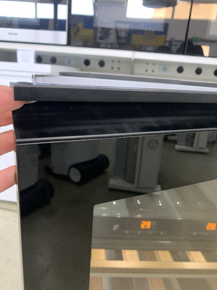 Винна шафа Miele KWT 4154 UG 1