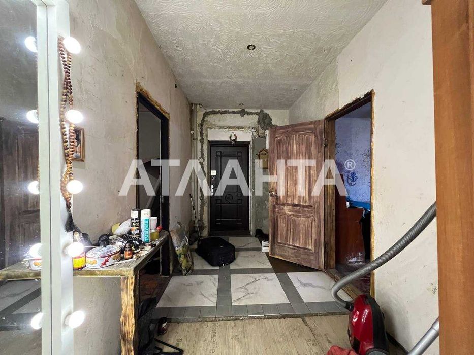 Продам 3-х ком.квартиру,  можно под коммерцию!