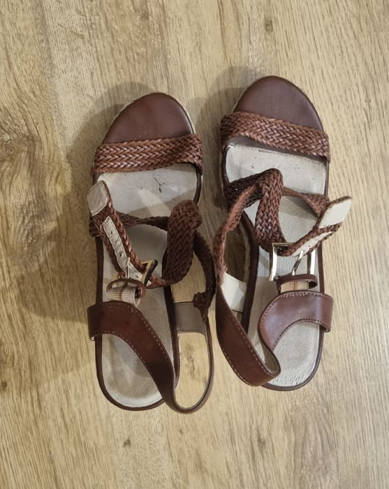 Sandały na koturnie Reserved Rozmiar 38 skórzane