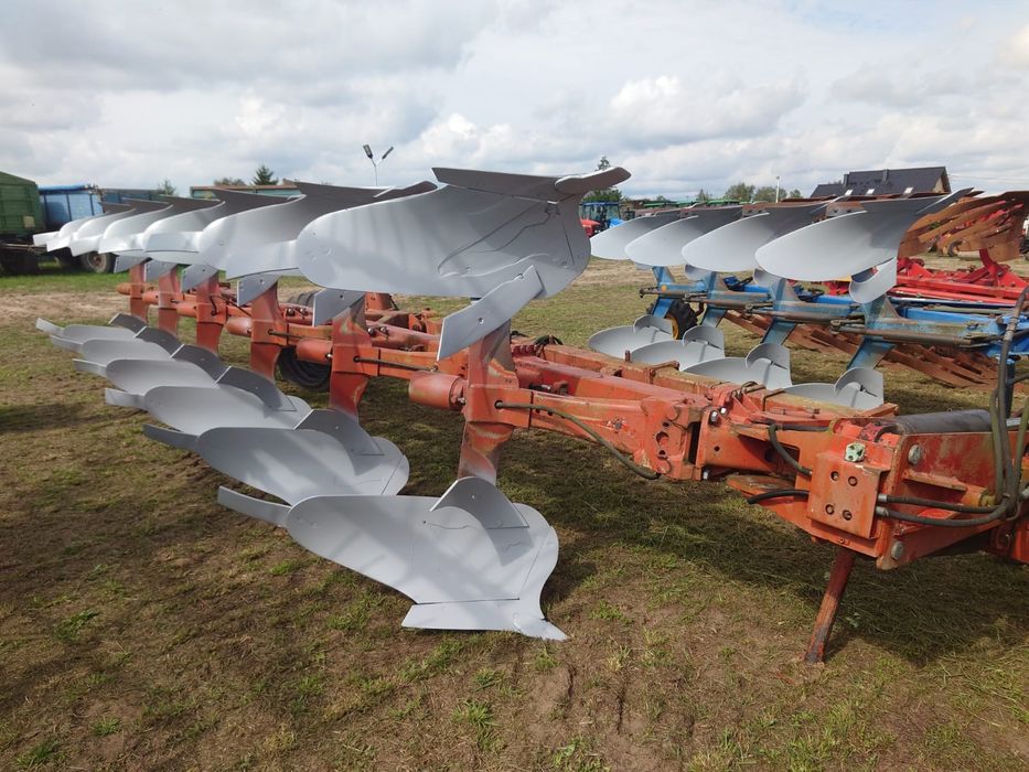 Pług 6 skibowy obrotowy HUARD Kuhn stan dobry nonstop hydrauliczne